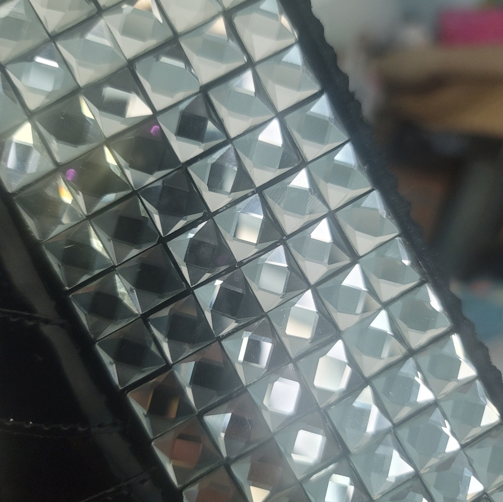 Shoes - Picture 4 of 5